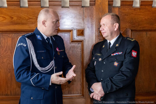 policja, straż miejska, straż pożarna, Jastrząb, Majchrowski, nagrody, Bezpieczny Kraków