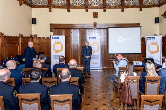 policja, straż miejska, straż pożarna, Jastrząb, Majchrowski, nagrody, Bezpieczny Kraków