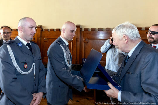 policja, straż miejska, straż pożarna, Jastrząb, Majchrowski, nagrody, Bezpieczny Kraków