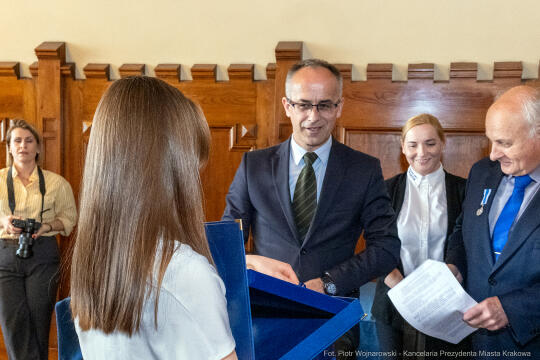 policja, straż miejska, straż pożarna, Jastrząb, Majchrowski, nagrody, Bezpieczny Kraków