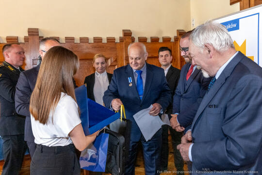 policja, straż miejska, straż pożarna, Jastrząb, Majchrowski, nagrody, Bezpieczny Kraków