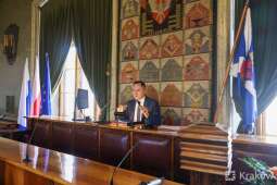 y2ieadz0.jpeg-Pierwsza sesja nowo wybranej Rady Miasta Krakowa IX kadencji