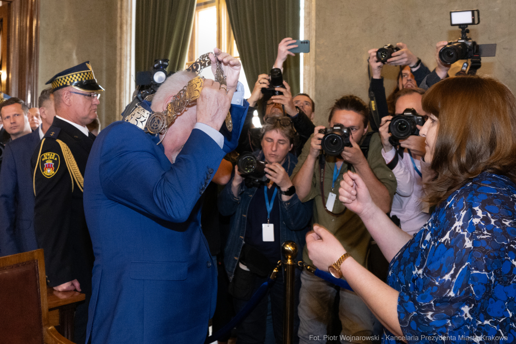 Majchrowski, łańcuch, Miszalski, prezydent, uroczystość   Autor: P. Wojnarowski