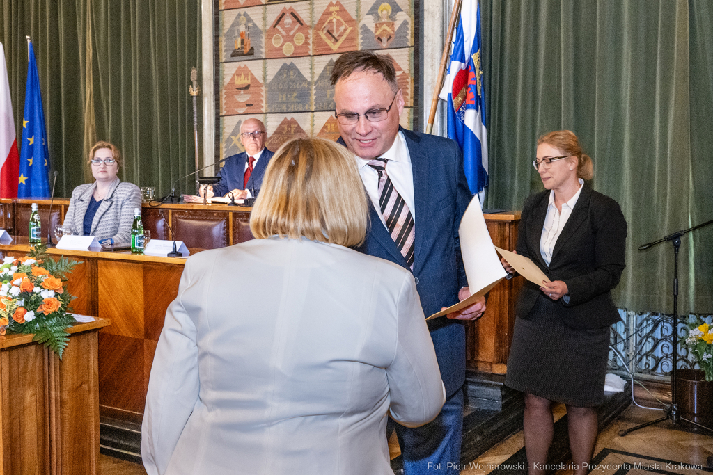 umk_9811.jpg-sesja, pierwsza, Rada Miasta Krakowa, IX kadencja, ślubowanie, radni, rajcy  Autor: P. Wojnarowski