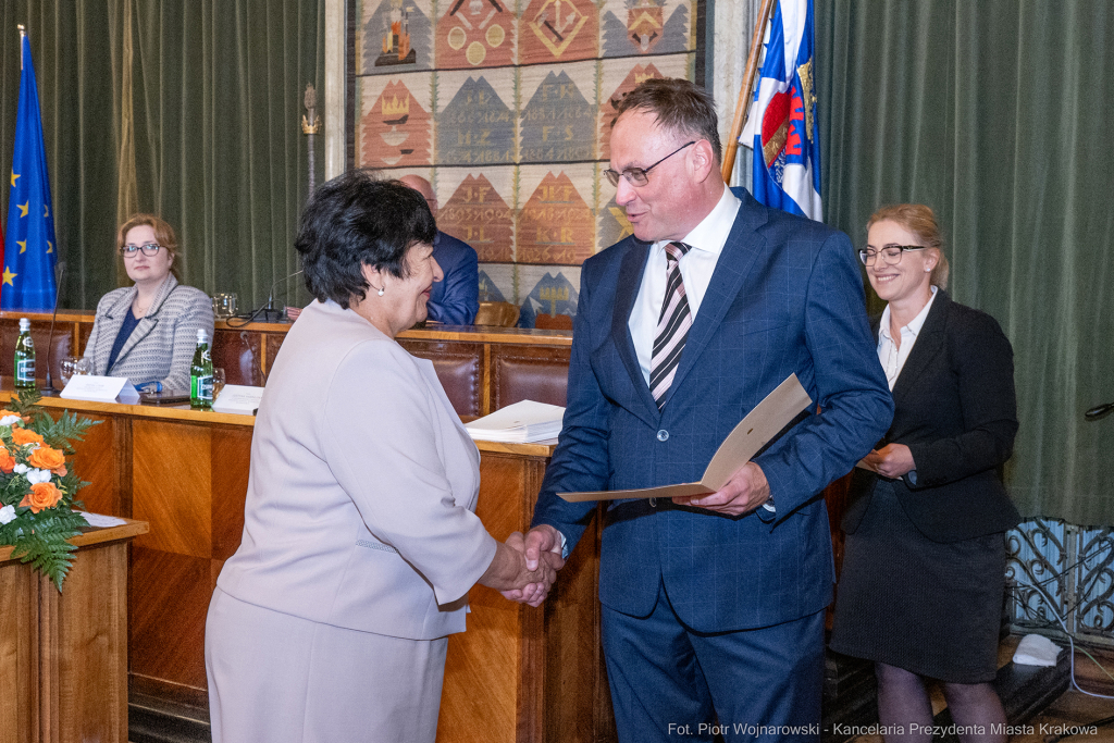 umk_9820.jpg-sesja, pierwsza, Rada Miasta Krakowa, IX kadencja, ślubowanie, radni, rajcy  Autor: P. Wojnarowski