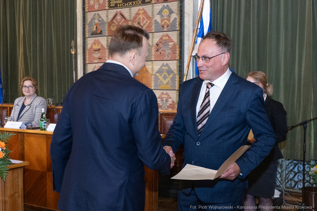 umk_9824.jpg-sesja, pierwsza, Rada Miasta Krakowa, IX kadencja, ślubowanie, radni, rajcy  Autor: P. Wojnarowski