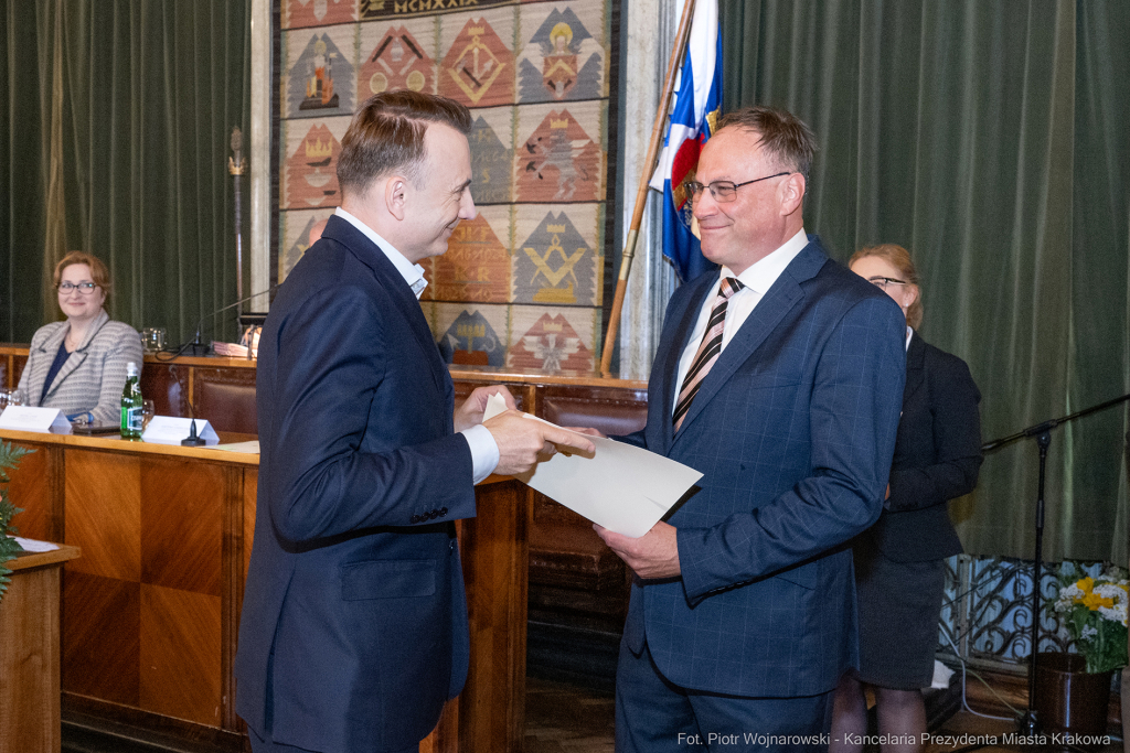 umk_9825.jpg-sesja, pierwsza, Rada Miasta Krakowa, IX kadencja, ślubowanie, radni, rajcy  Autor: P. Wojnarowski