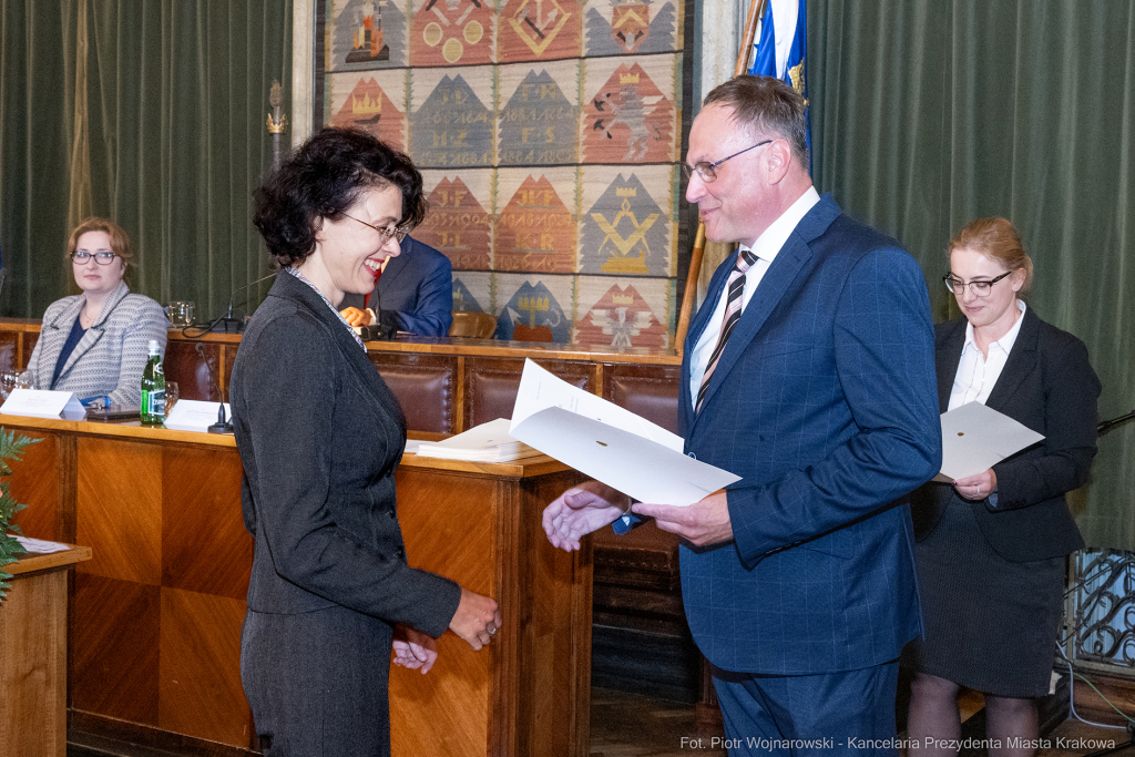 umk_9827.jpg-sesja, pierwsza, Rada Miasta Krakowa, IX kadencja, ślubowanie, radni, rajcy  Autor: P. Wojnarowski