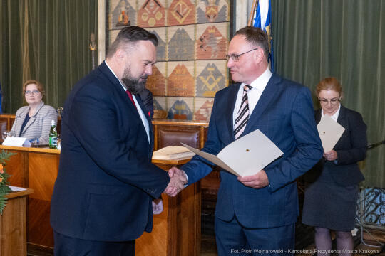 umk_9832.jpg-sesja, pierwsza, Rada Miasta Krakowa, IX kadencja, ślubowanie, radni, rajcy