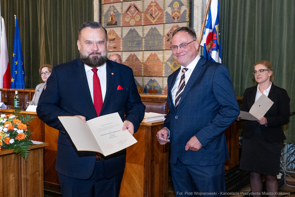 umk_9834.jpg-sesja, pierwsza, Rada Miasta Krakowa, IX kadencja, ślubowanie, radni, rajcy  Autor: P. Wojnarowski