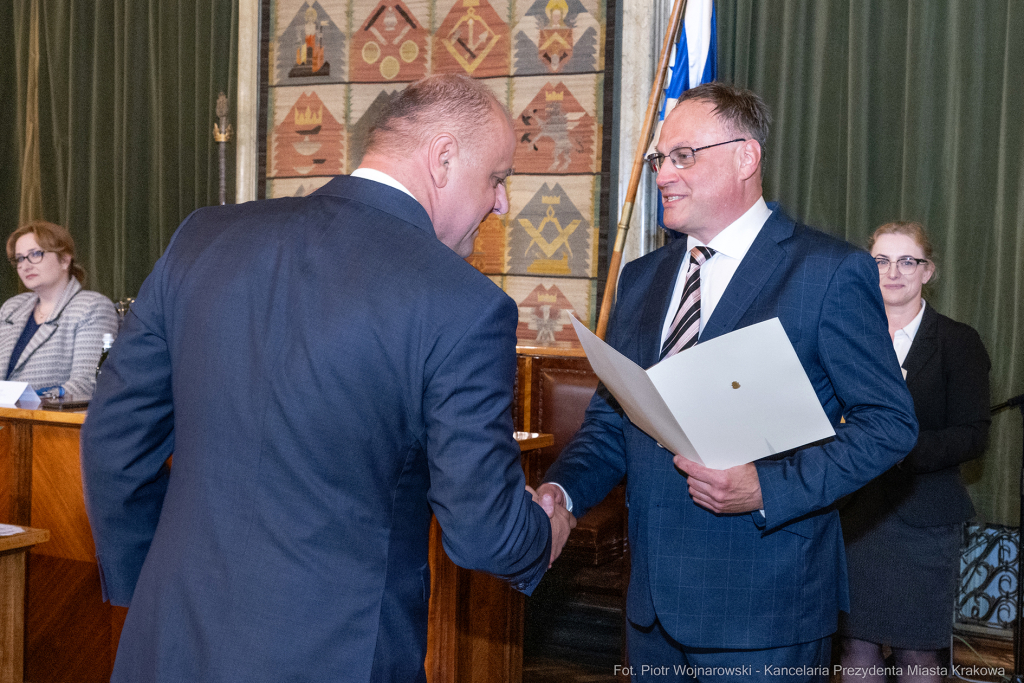 umk_9851.jpg-sesja, pierwsza, Rada Miasta Krakowa, IX kadencja, ślubowanie, radni, rajcy  Autor: P. Wojnarowski