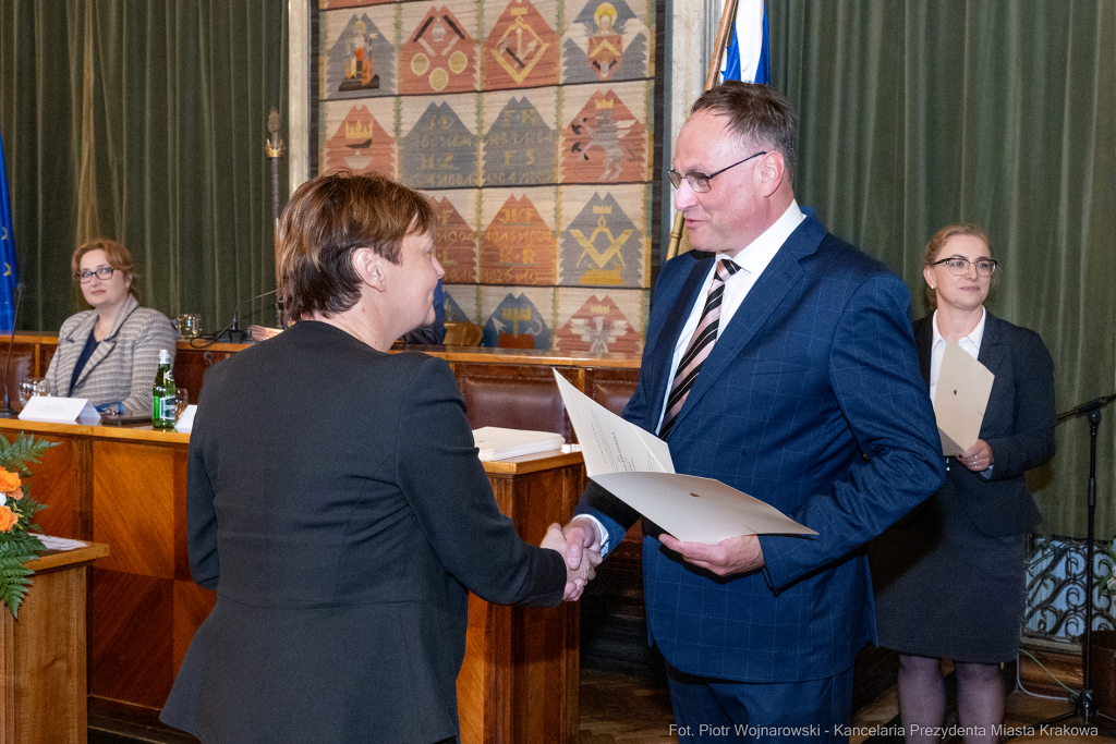 umk_9853.jpg-sesja, pierwsza, Rada Miasta Krakowa, IX kadencja, ślubowanie, radni, rajcy  Autor: P. Wojnarowski