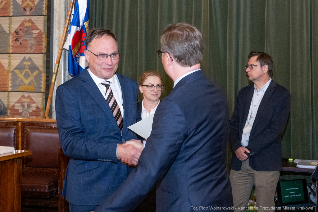 umk_9859.jpg-sesja, pierwsza, Rada Miasta Krakowa, IX kadencja, ślubowanie, radni, rajcy  Autor: P. Wojnarowski