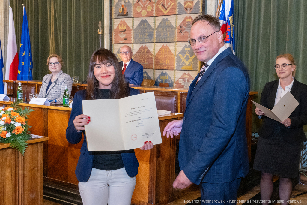 umk_9871.jpg-sesja, pierwsza, Rada Miasta Krakowa, IX kadencja, ślubowanie, radni, rajcy  Autor: P. Wojnarowski