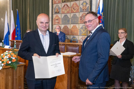 umk_9874.jpg-sesja, pierwsza, Rada Miasta Krakowa, IX kadencja, ślubowanie, radni, rajcy