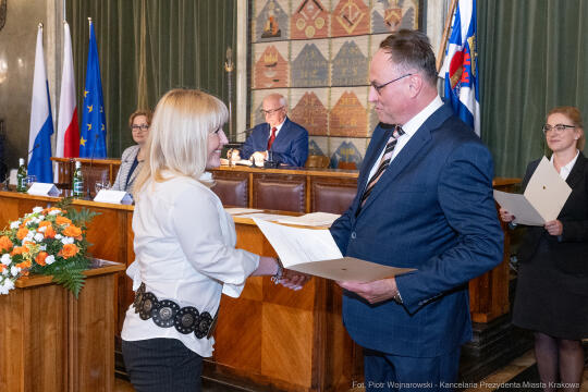 umk_9875.jpg-sesja, pierwsza, Rada Miasta Krakowa, IX kadencja, ślubowanie, radni, rajcy