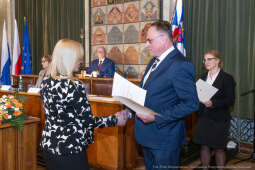 umk_9878.jpg-sesja, pierwsza, Rada Miasta Krakowa, IX kadencja, ślubowanie, radni, rajcy