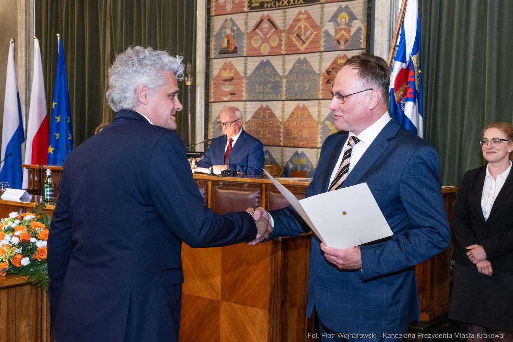 umk_9914.jpg-sesja, pierwsza, Rada Miasta Krakowa, IX kadencja, ślubowanie, radni, rajcy  Autor: P. Wojnarowski