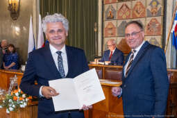 umk_9915.jpg-sesja, pierwsza, Rada Miasta Krakowa, IX kadencja, ślubowanie, radni, rajcy