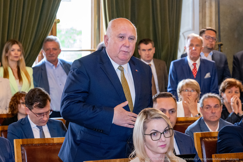 umk_9930.jpg-sesja, pierwsza, Rada Miasta Krakowa, IX kadencja, ślubowanie, radni, rajcy  Autor: P. Wojnarowski