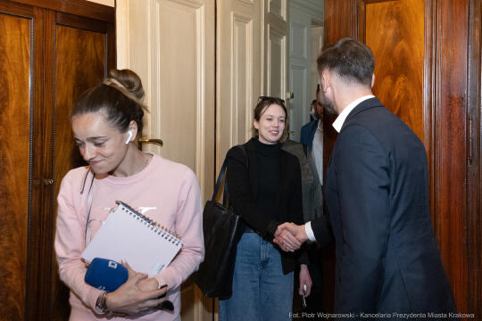 prezydent, Miszalski, dziennikarze, konferencja prasowa, gabinet