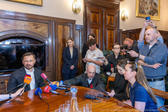 prezydent, Miszalski, dziennikarze, konferencja prasowa, gabinet