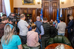 prezydent, Miszalski, dziennikarze, konferencja prasowa, gabinet