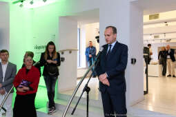 Prezydent, Miszalski, Krakowska Huta Szkła, wernisaż, wystawa, Eksperyment, szkło, szklane