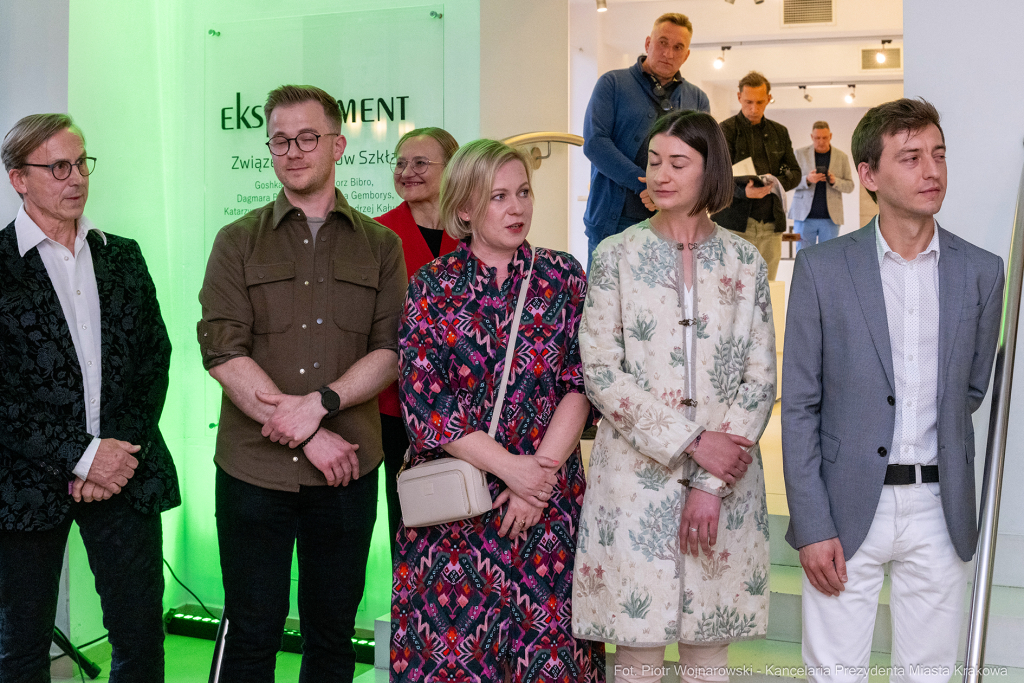 Prezydent, Miszalski, Krakowska Huta Szkła, wernisaż, wystawa, Eksperyment, szkło, szklane  Autor: P. Wojnarowski