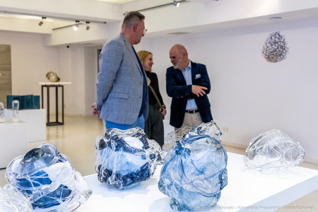Prezydent, Miszalski, Krakowska Huta Szkła, wernisaż, wystawa, Eksperyment, szkło, szklane  Autor: P. Wojnarowski