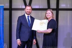 Jacek Zieliński urodził się 6 września w Krakowie. Ukończył liceum muzyczne w klasie skrzypiec