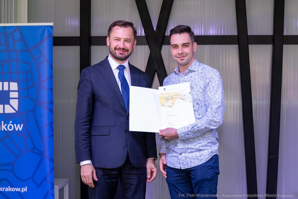 Jacek Zieliński urodził się 6 września w Krakowie. Ukończył liceum muzyczne w klasie skrzypiec  Autor: P. Wojnarowski