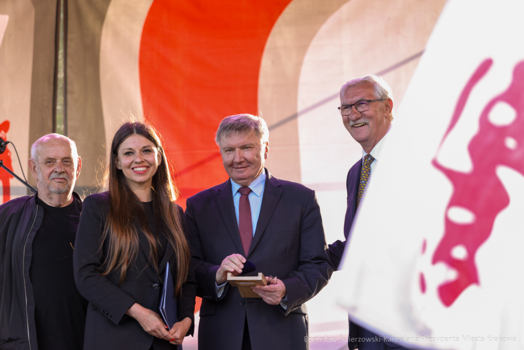 bs-240602-img_0775.jpg-Medale za wolność,  Miszalski, NCK  Autor: B. Świerzowski