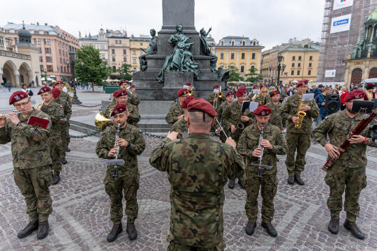 Miszalski, prezydent, obchody, Dzień Wolności i Praw Obywatelskich, obchody, Rynek, korowód, Drze
