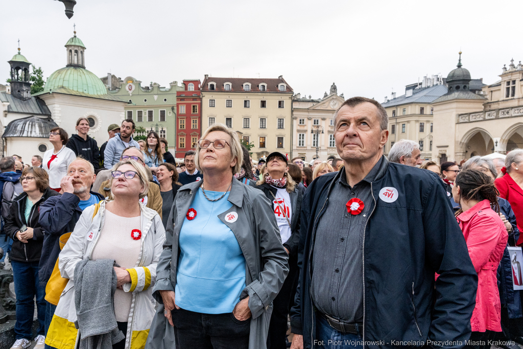 Miszalski, prezydent, obchody, Dzień Wolności i Praw Obywatelskich, obchody, Rynek, korowód, Drze  Autor: P. Wojnarowski
