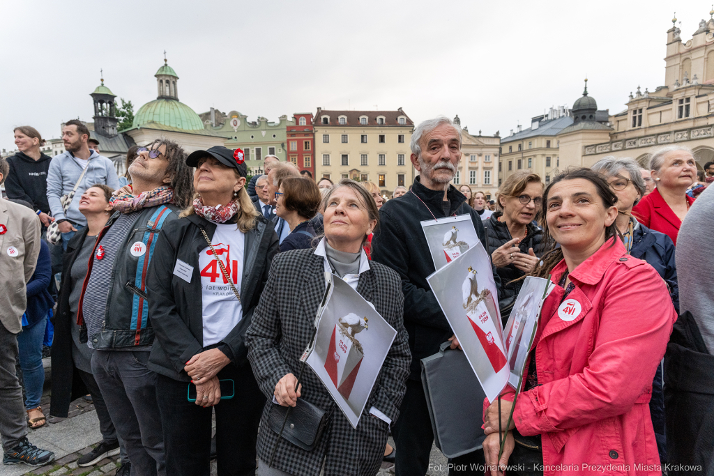 Miszalski, prezydent, obchody, Dzień Wolności i Praw Obywatelskich, obchody, Rynek, korowód, Drze  Autor: P. Wojnarowski