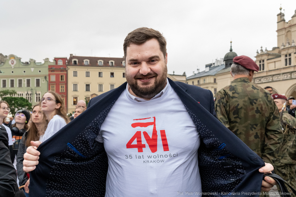 Miszalski, prezydent, obchody, Dzień Wolności i Praw Obywatelskich, obchody, Rynek, korowód, Drze  Autor: P. Wojnarowski