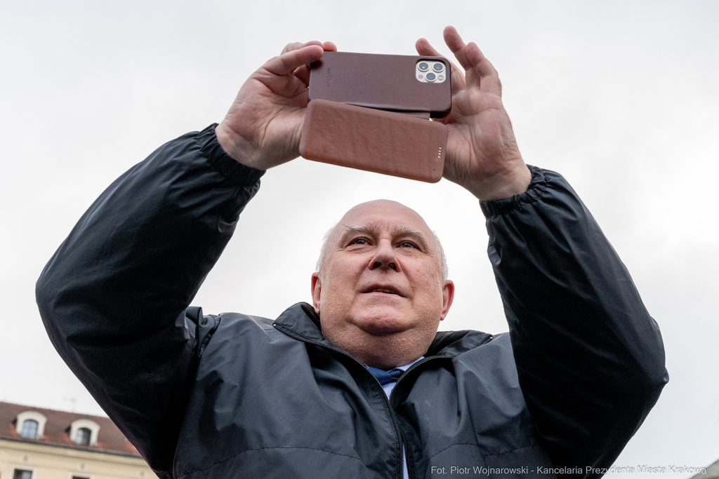 Miszalski, prezydent, obchody, Dzień Wolności i Praw Obywatelskich, obchody, Rynek, korowód, Drze  Autor: P. Wojnarowski