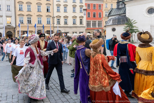 Miszalski, prezydent, obchody, Dzień Wolności i Praw Obywatelskich, obchody, Rynek, korowód, Drze