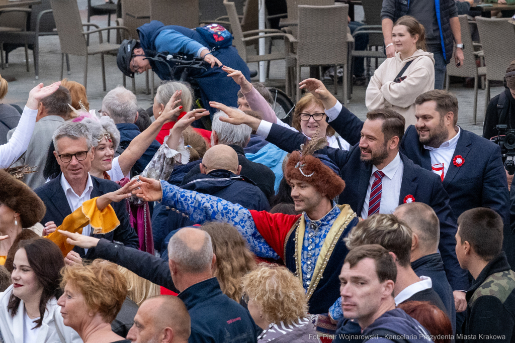 Miszalski, prezydent, obchody, Dzień Wolności i Praw Obywatelskich, obchody, Rynek, korowód, Drze  Autor: P. Wojnarowski