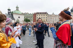 Miszalski, prezydent, obchody, Dzień Wolności i Praw Obywatelskich, obchody, Rynek, korowód, Drze