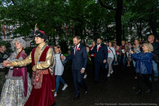 Miszalski, prezydent, obchody, Dzień Wolności i Praw Obywatelskich, obchody, Rynek, korowód, Drze