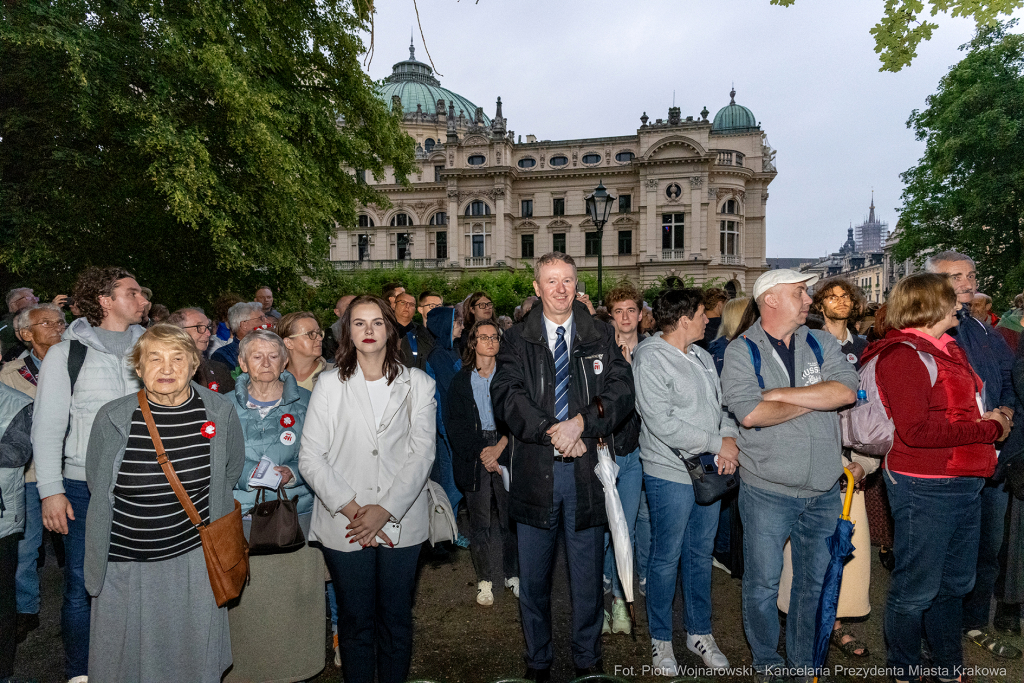 Miszalski, prezydent, obchody, Dzień Wolności i Praw Obywatelskich, obchody, Rynek, korowód, Drze  Autor: P. Wojnarowski