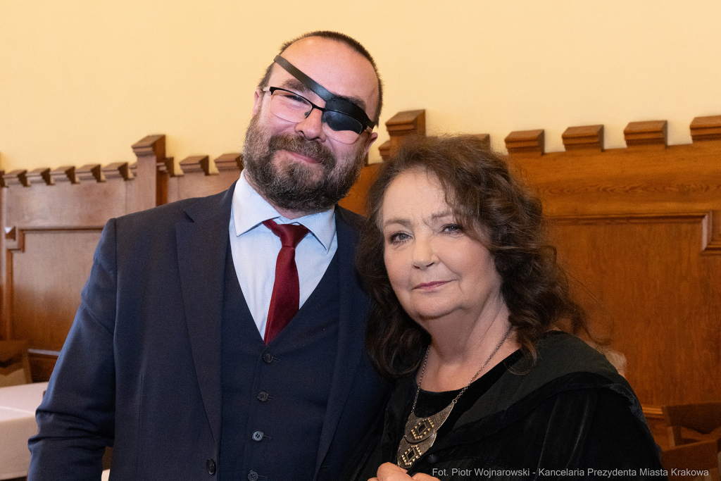 Anna Dymna, honorowa obywatelka Krakowa, gratulacje, Boniecki, Jaśkowiec, Klaman, Baran, Jazgar  Autor: P. Wojnarowski