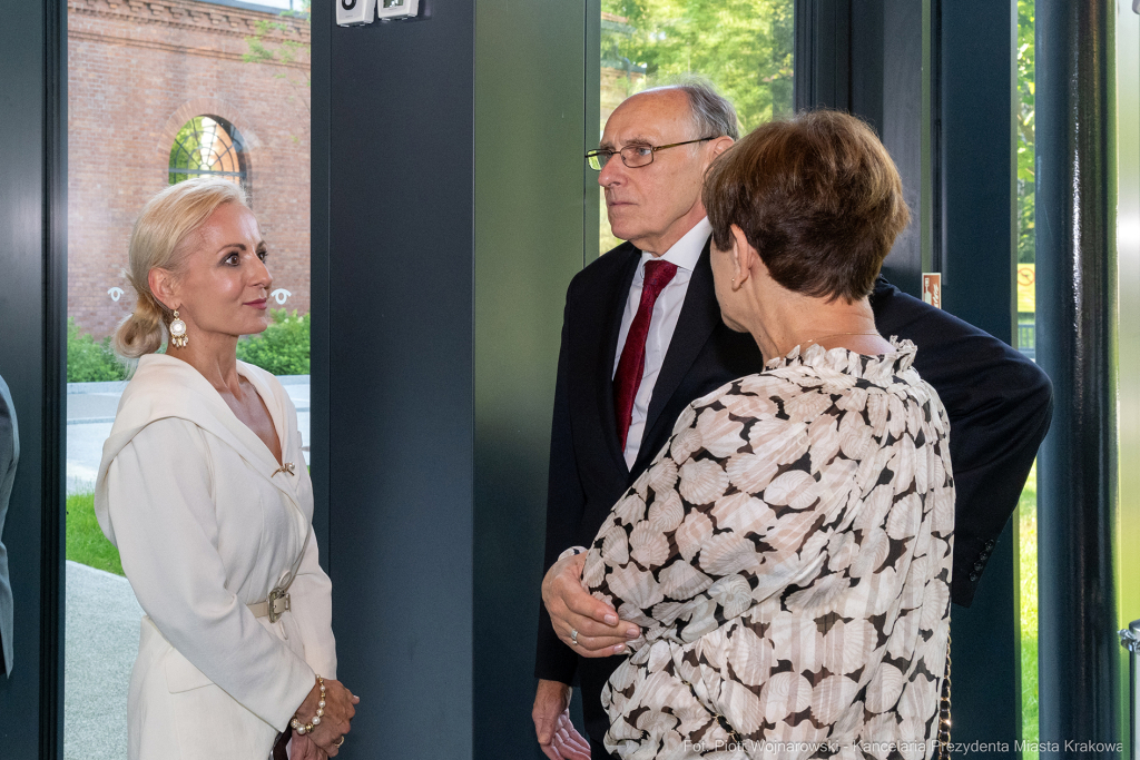 umk_0857.jpg-Miszalski Aleksander, prezydent, Kosek Jakub, korpus konsularny, MUFO, spotkanie  Autor: P. Wojnarowski