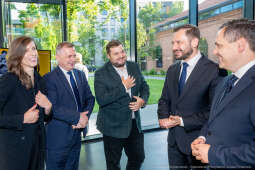 umk_0892.jpg-Miszalski Aleksander, prezydent, Kosek Jakub, korpus konsularny, MUFO, spotkanie