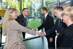 umk_0899.jpg-Miszalski Aleksander, prezydent, Kosek Jakub, korpus konsularny, MUFO, spotkanie