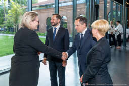 umk_0942.jpg-Miszalski Aleksander, prezydent, Kosek Jakub, korpus konsularny, MUFO, spotkanie