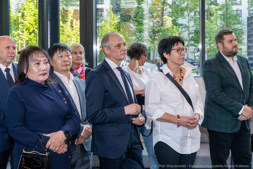 umk_0964.jpg-Miszalski Aleksander, prezydent, Kosek Jakub, korpus konsularny, MUFO, spotkanie  Autor: P. Wojnarowski