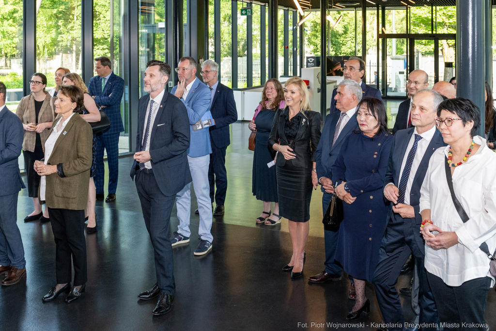 umk_0978.jpg-Miszalski Aleksander, prezydent, Kosek Jakub, korpus konsularny, MUFO, spotkanie  Autor: P. Wojnarowski